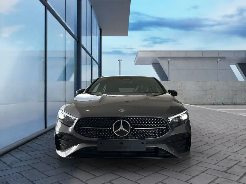 Mercedes-Benz Classe A nuova a Cosenza (8)