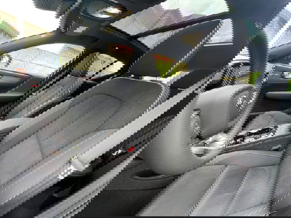 Volvo XC40 nuova a Como (11)