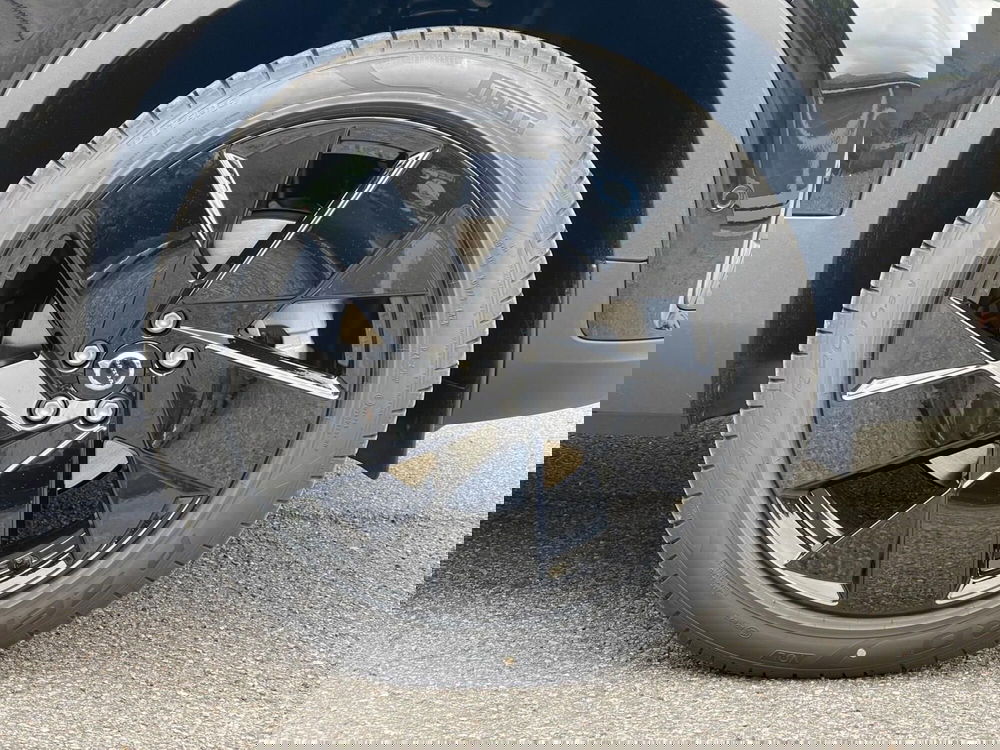 Volvo XC40 nuova a Como (6)