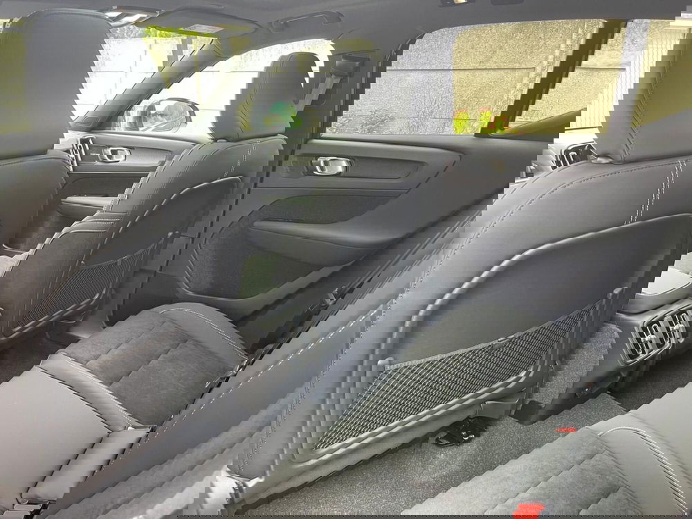 Volvo XC40 nuova a Como (9)