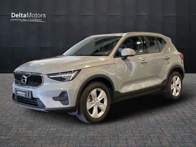Volvo XC40 2.0 b3 Core auto del 2024 usata a Montecosaro
