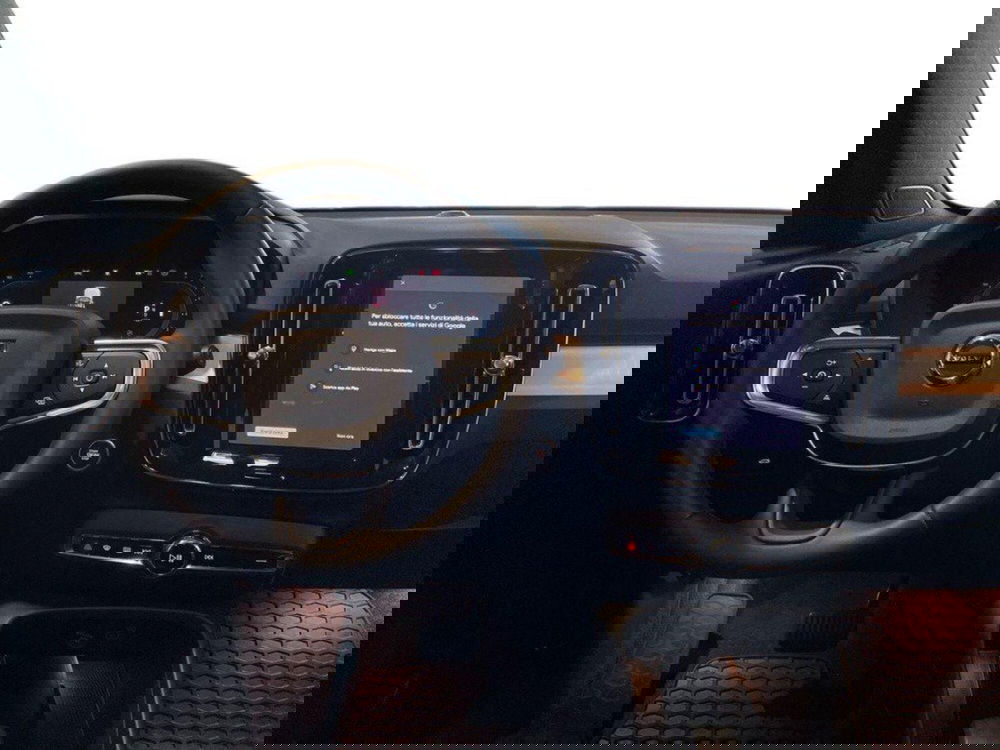 Volvo XC40 usata a Macerata (11)