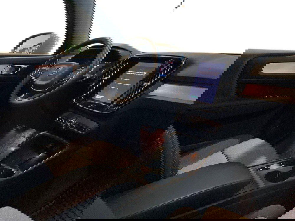 Volvo XC40 usata a Macerata (12)