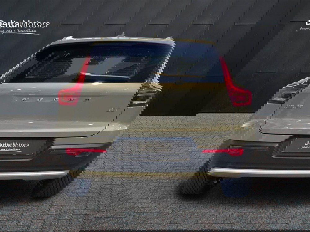 Volvo XC40 usata a Macerata (6)