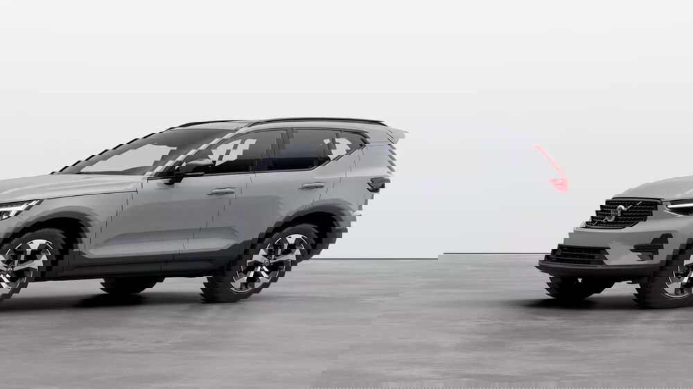 Volvo XC40 nuova a Como