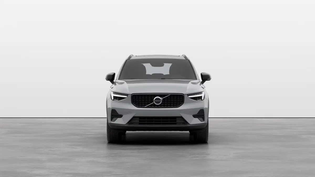 Volvo XC40 nuova a Como (2)