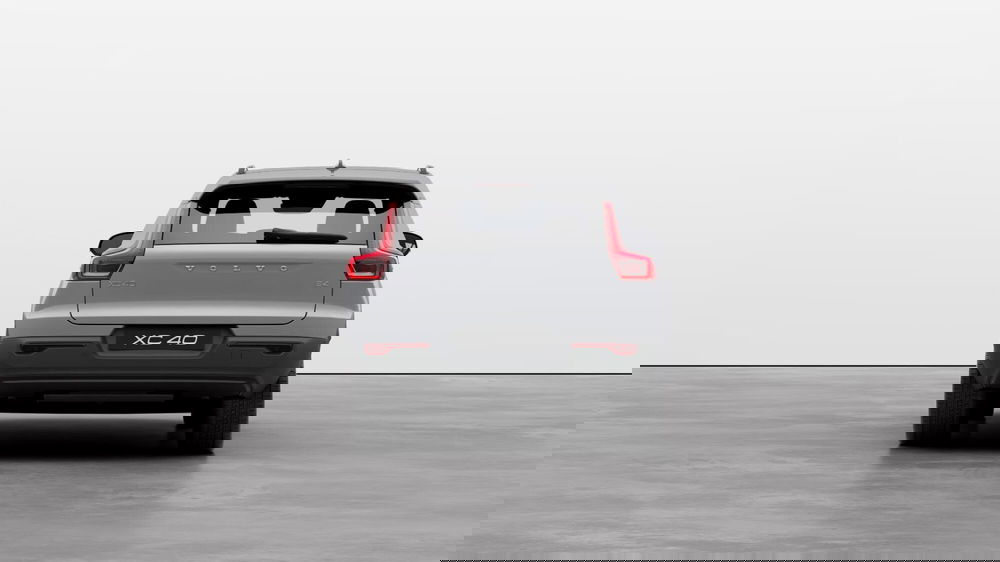 Volvo XC40 nuova a Como (5)