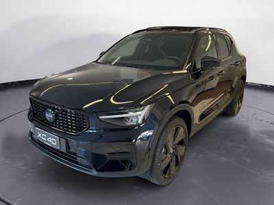 Volvo XC40 2.0 b3 Plus Black Edition auto nuova a Como