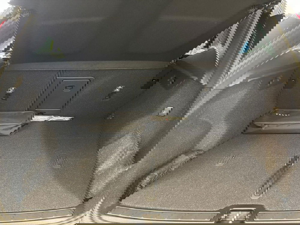 Volvo XC40 nuova a Como (10)