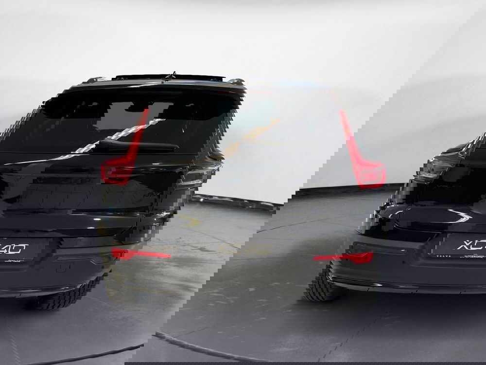 Volvo XC40 nuova a Como (5)