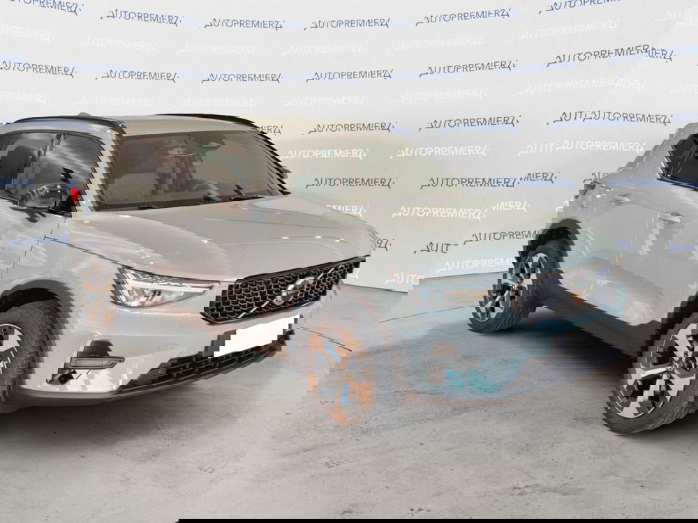 Volvo XC40 nuova a Como (2)