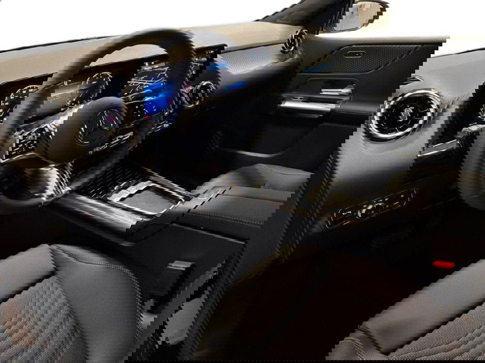 Mercedes-Benz Classe B nuova a Rimini (16)