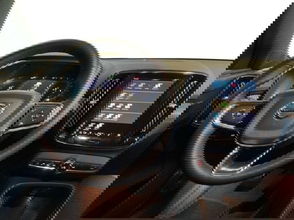Volvo XC40 usata a Macerata (11)