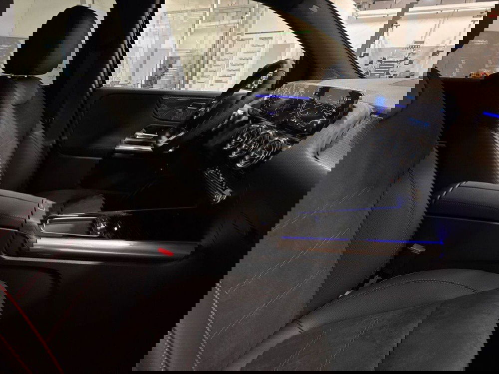 Mercedes-Benz Classe B nuova a Rimini (14)