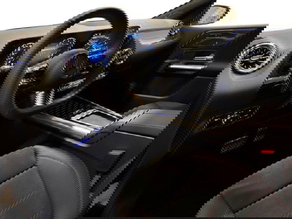 Mercedes-Benz Classe B nuova a Rimini (16)