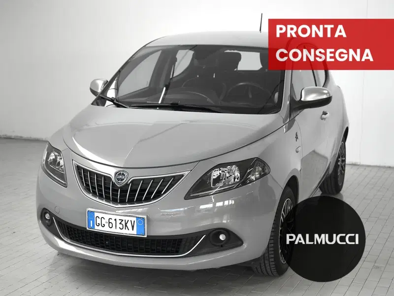 Lancia Ypsilon usata a Prato