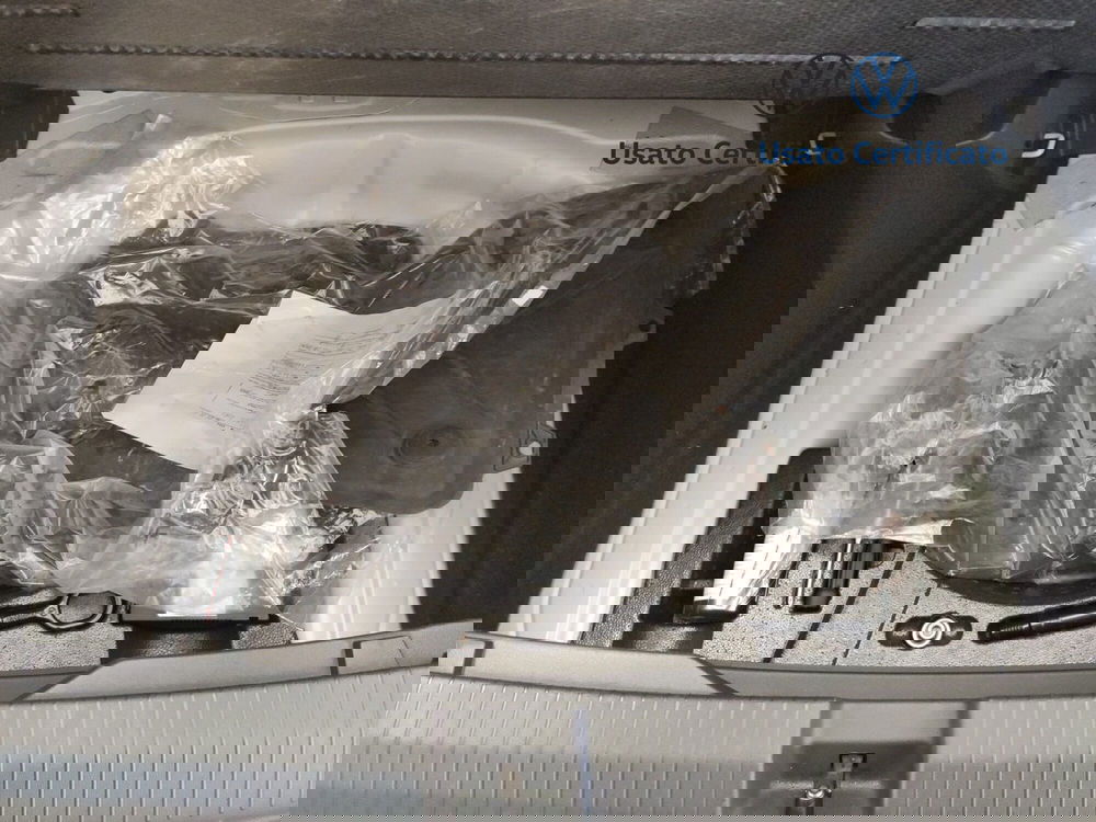 Volkswagen T-Roc usata a Avellino (14)