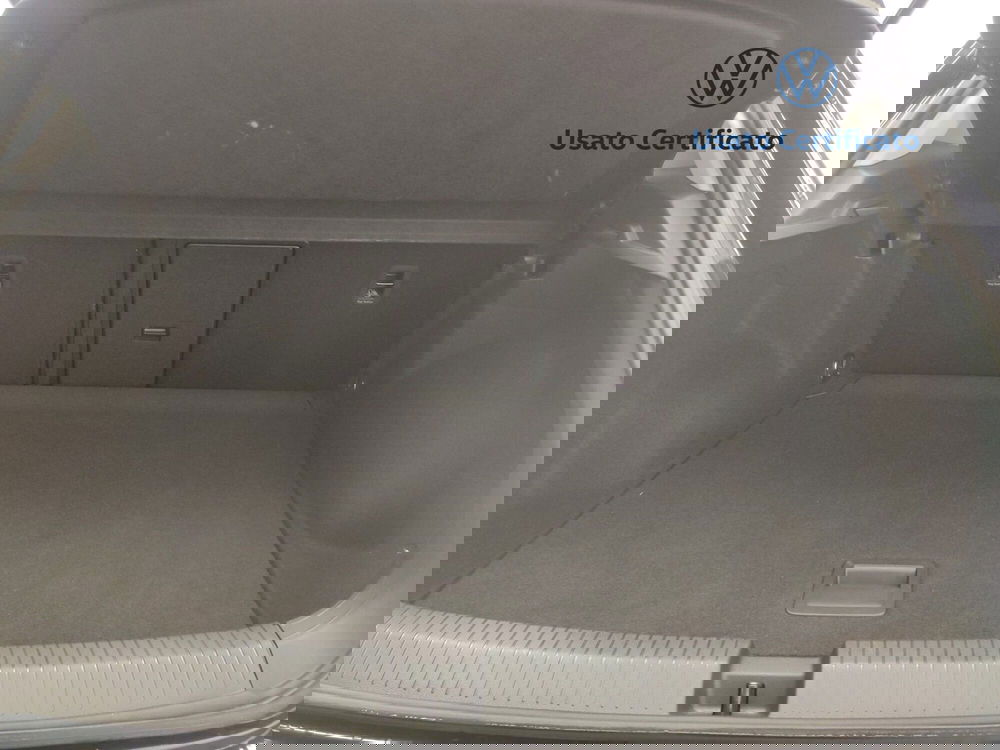 Volkswagen T-Roc usata a Avellino (12)