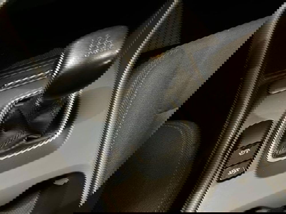 Volvo XC40 usata a Como (13)