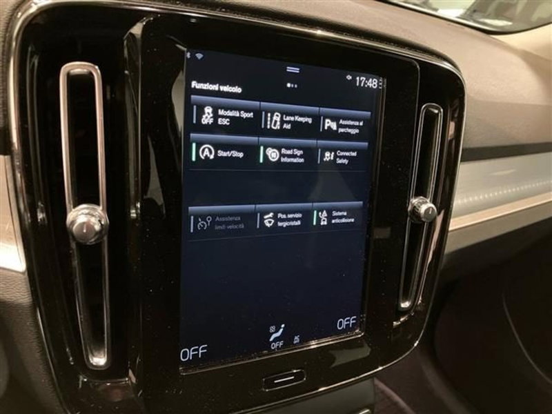 Volvo XC40 usata a Como (14)