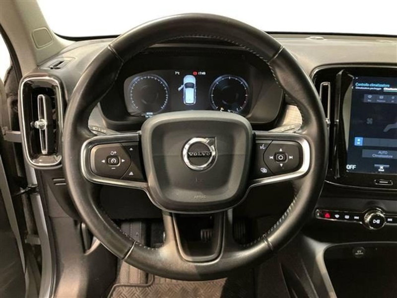 Volvo XC40 usata a Como (16)