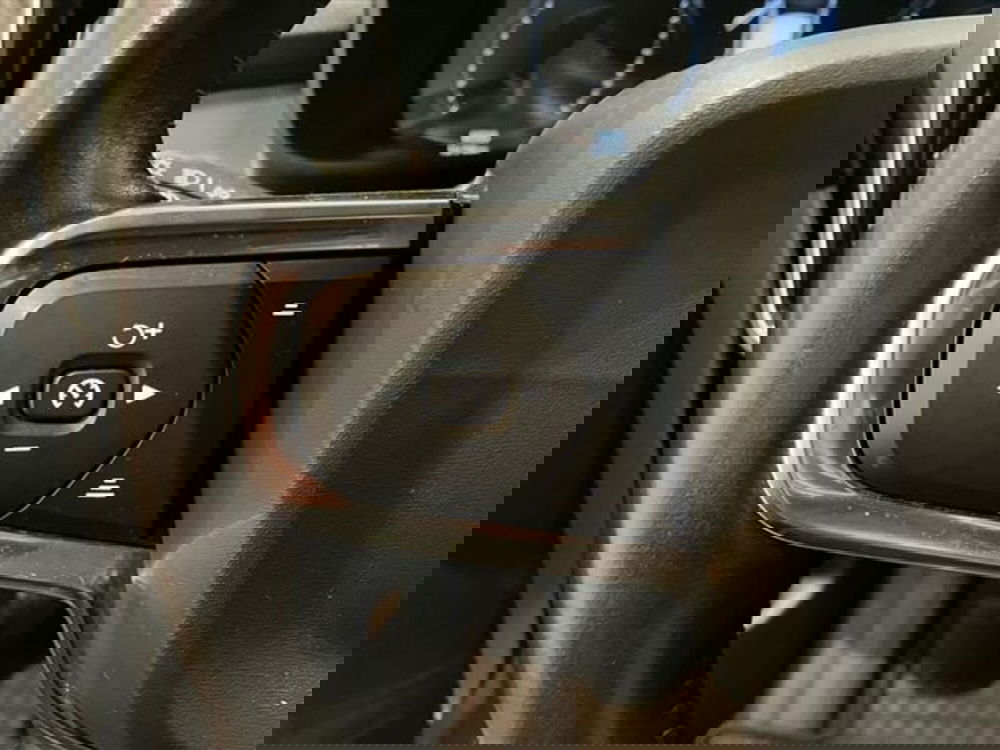 Volvo XC40 usata a Como (17)