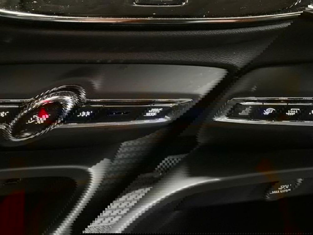 Volvo XC40 usata a Como (20)