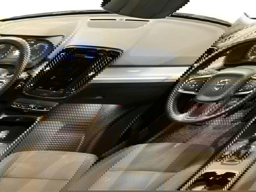 Volvo XC40 usata a Como (9)