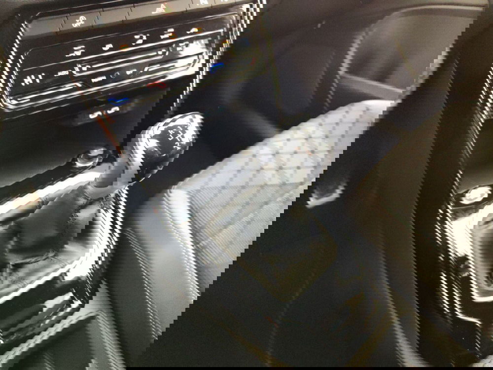 Volkswagen T-Roc usata a Massa-Carrara (11)