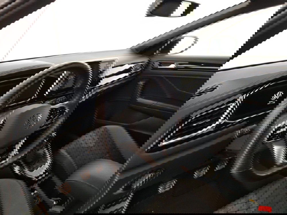 Volkswagen T-Roc usata a Massa-Carrara (8)