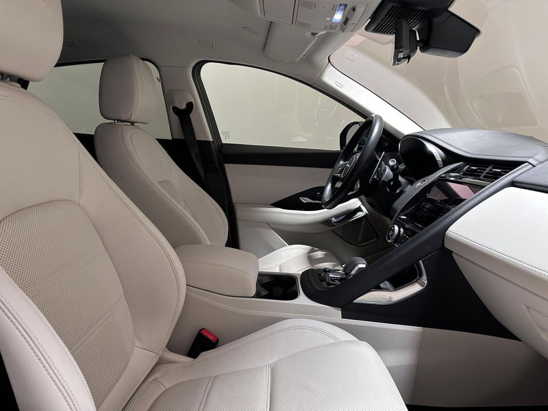 Jaguar E-Pace usata a Varese (3)