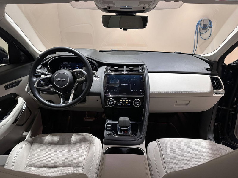 Jaguar E-Pace usata a Varese (4)