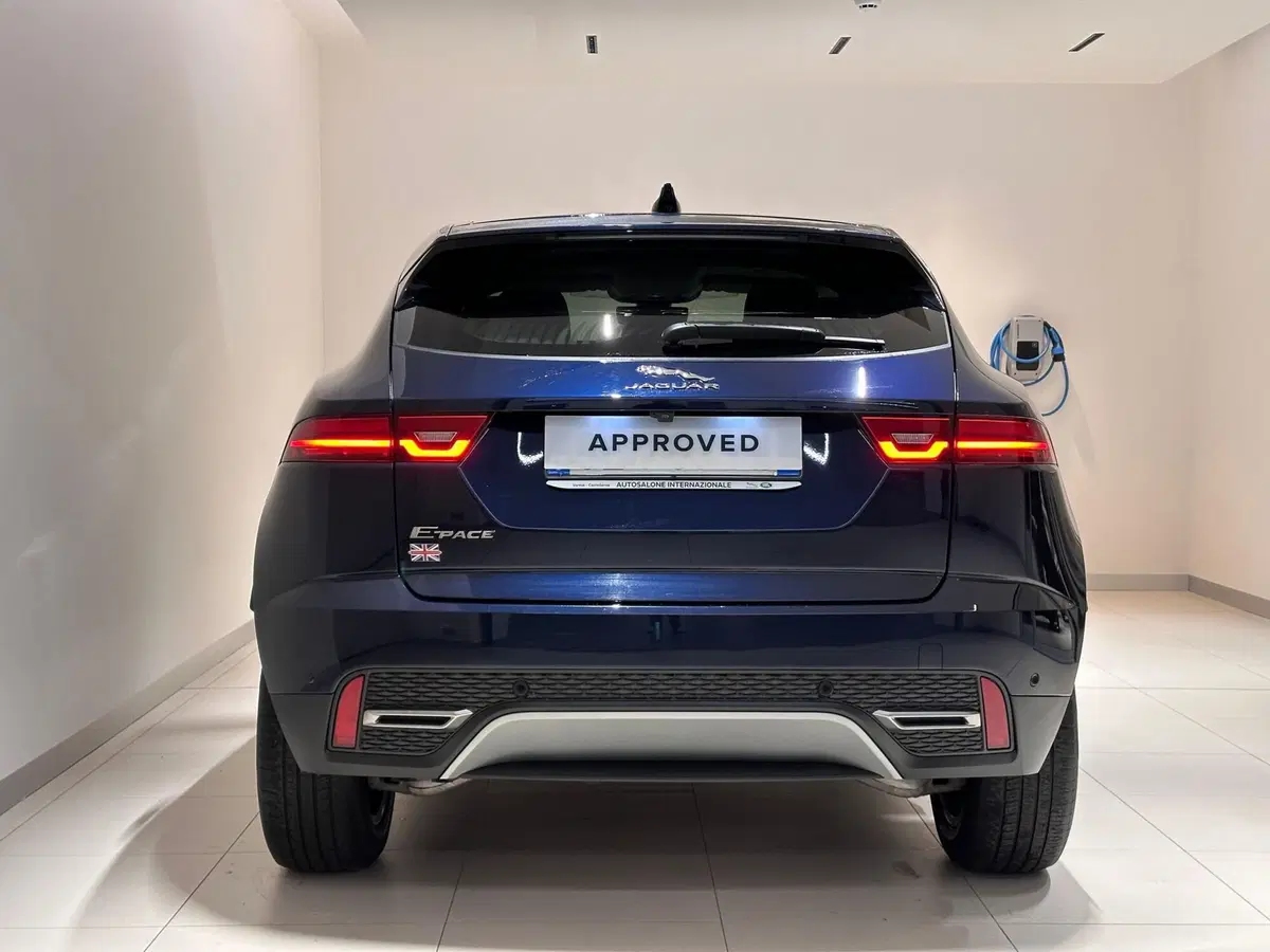 Jaguar E-Pace usata a Varese (7)