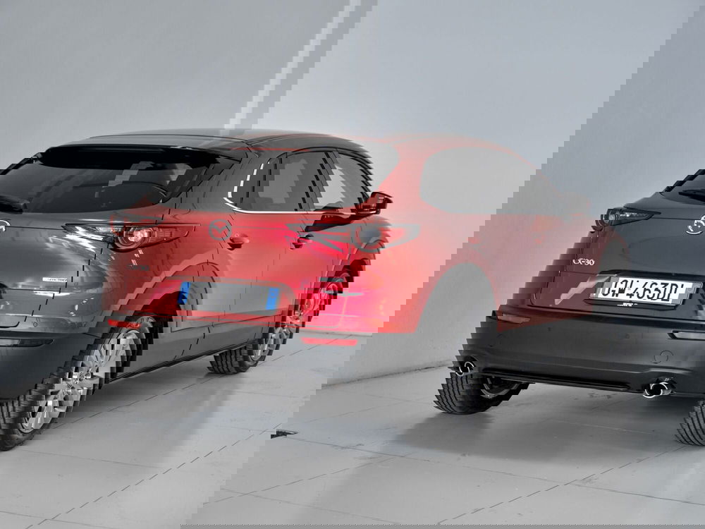 Mazda CX-30 nuova a Prato (7)