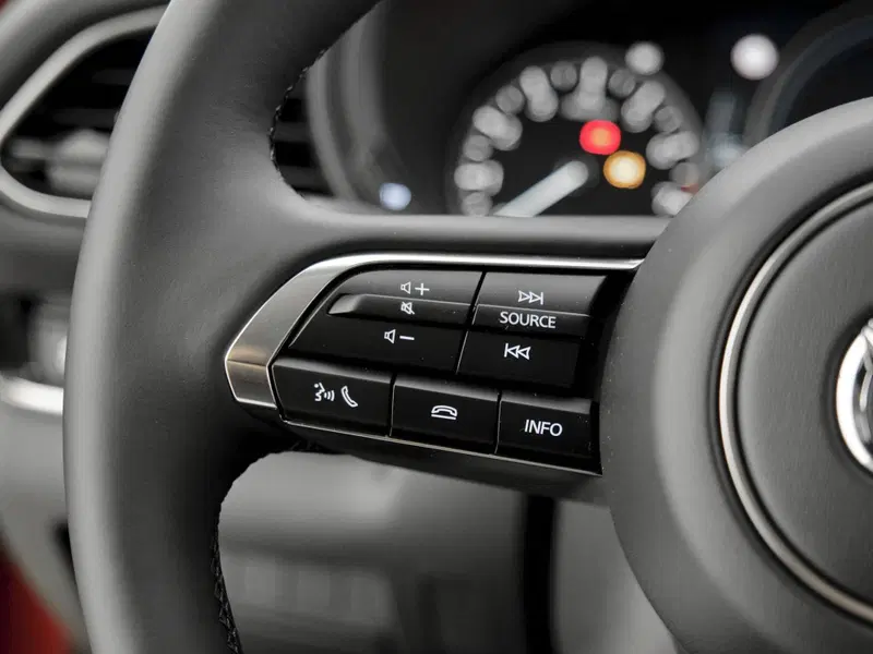 Mazda CX-30 nuova a Prato (9)