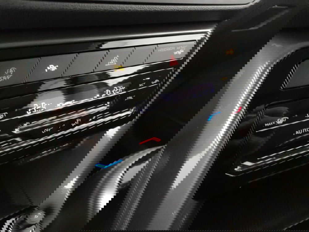 Volkswagen T-Cross usata a Napoli (17)