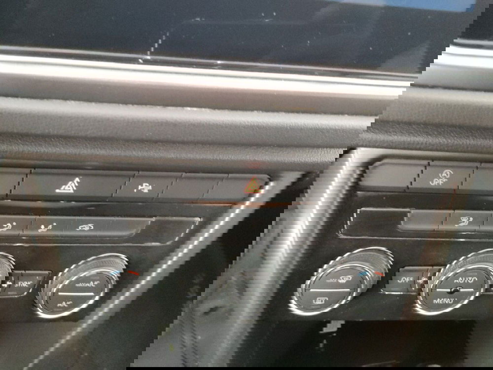 Volkswagen T-Roc usata a Napoli (10)