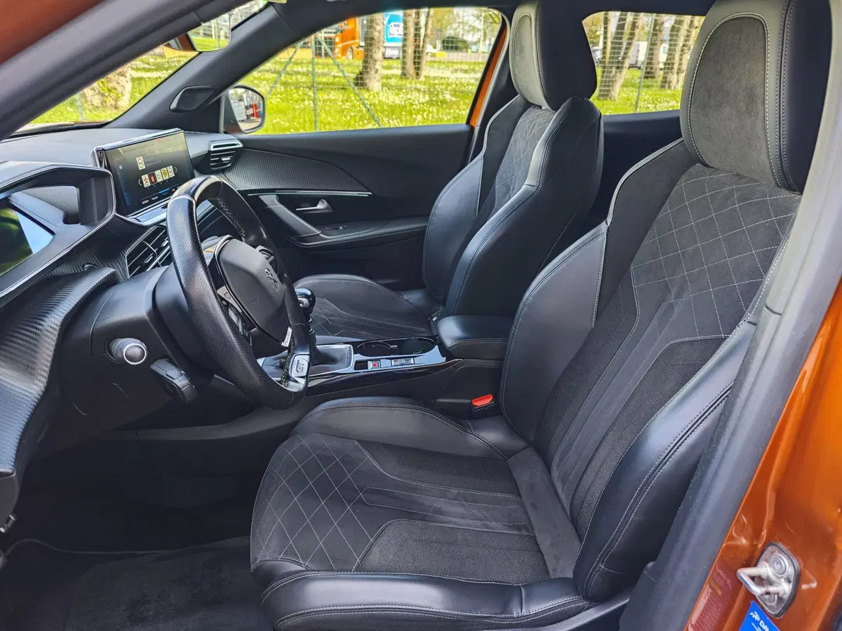 Peugeot 2008 usata a Parma (9)