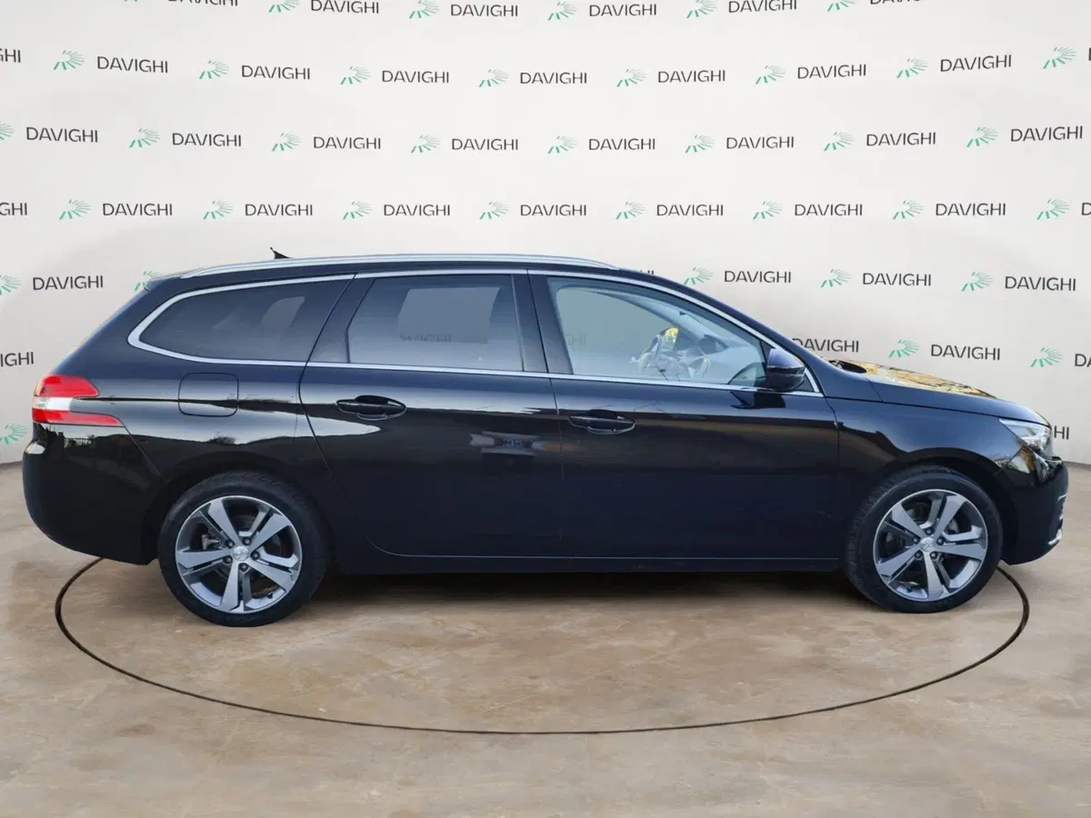 Peugeot 308 SW usata a Parma (6)