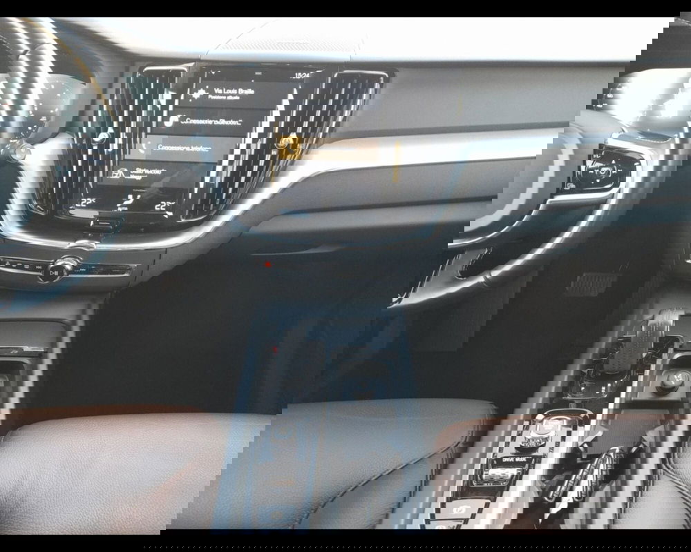 Volvo XC60 usata a Ravenna (11)