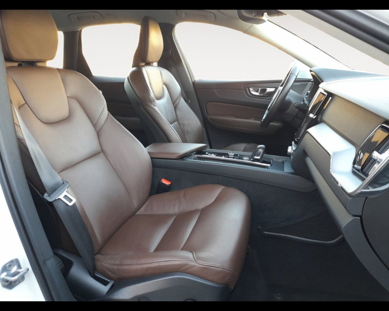 Volvo XC60 usata a Ravenna (15)