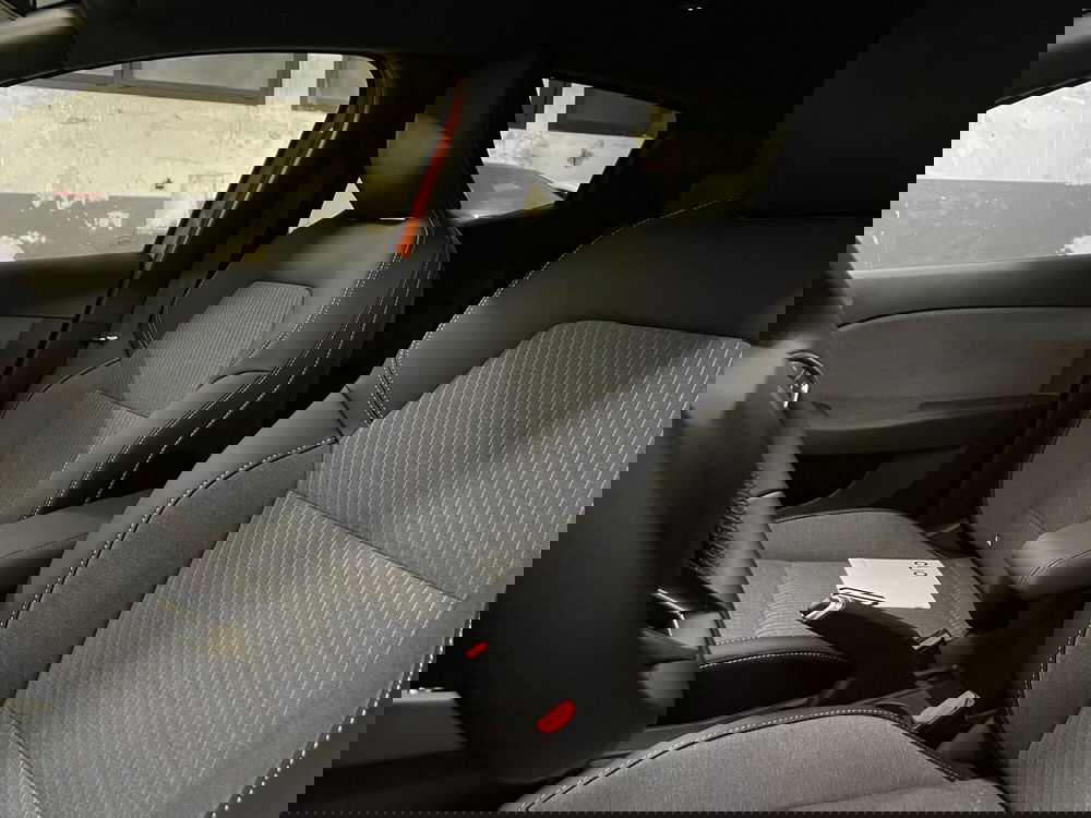 Renault Clio nuova a Milano (12)