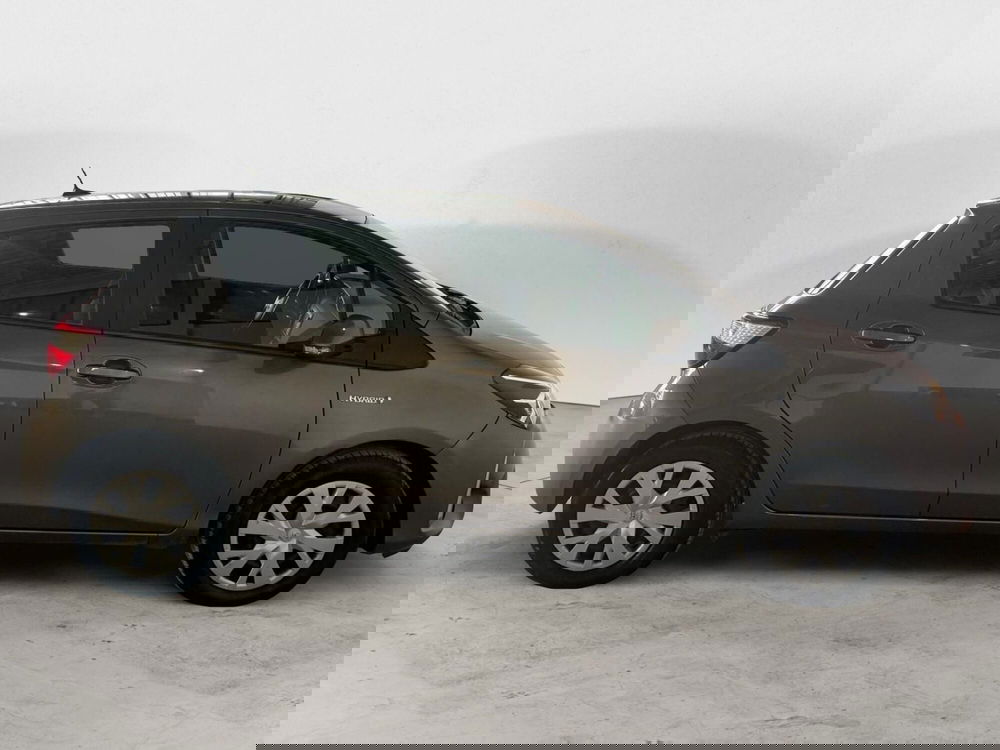 Toyota Yaris usata a Monza e Brianza (7)