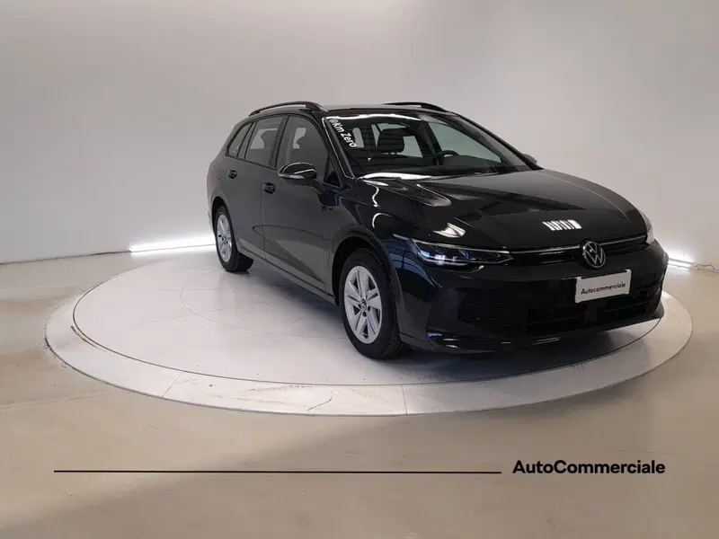 Volkswagen Golf Variant nuova a Bologna