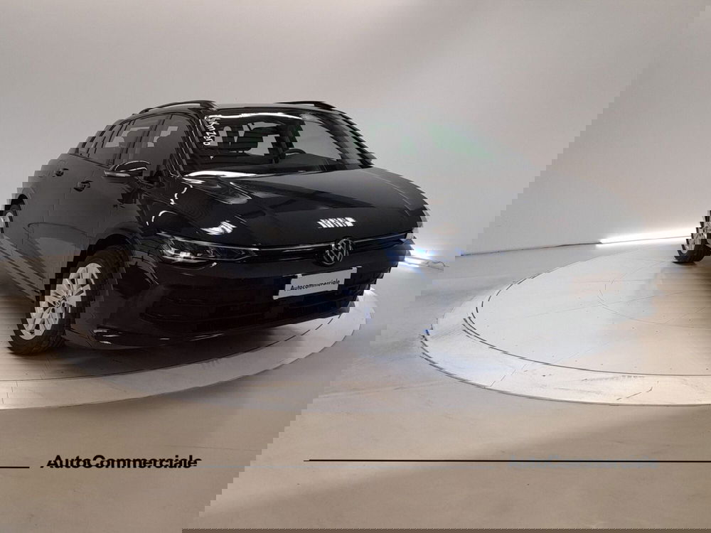 Volkswagen Golf Variant nuova a Bologna