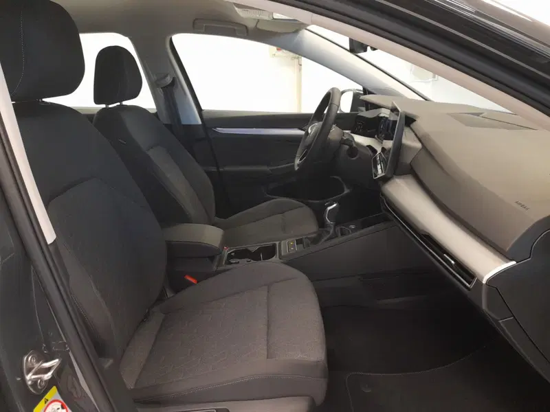 Volkswagen Golf Variant nuova a Bologna (20)