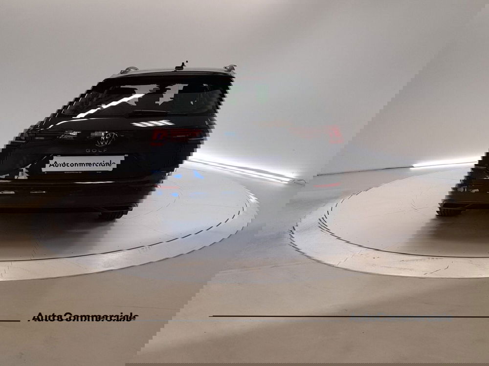 Volkswagen Golf Variant nuova a Bologna (5)