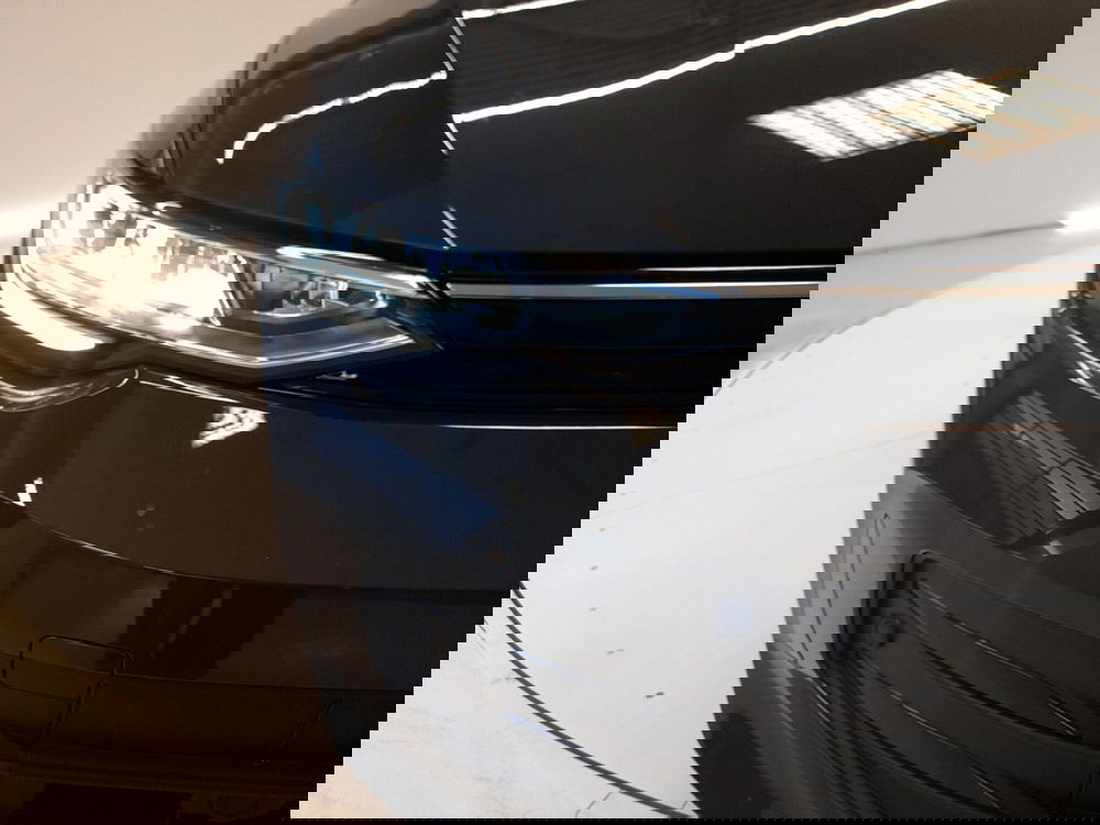 Volkswagen Golf Variant nuova a Bologna (8)