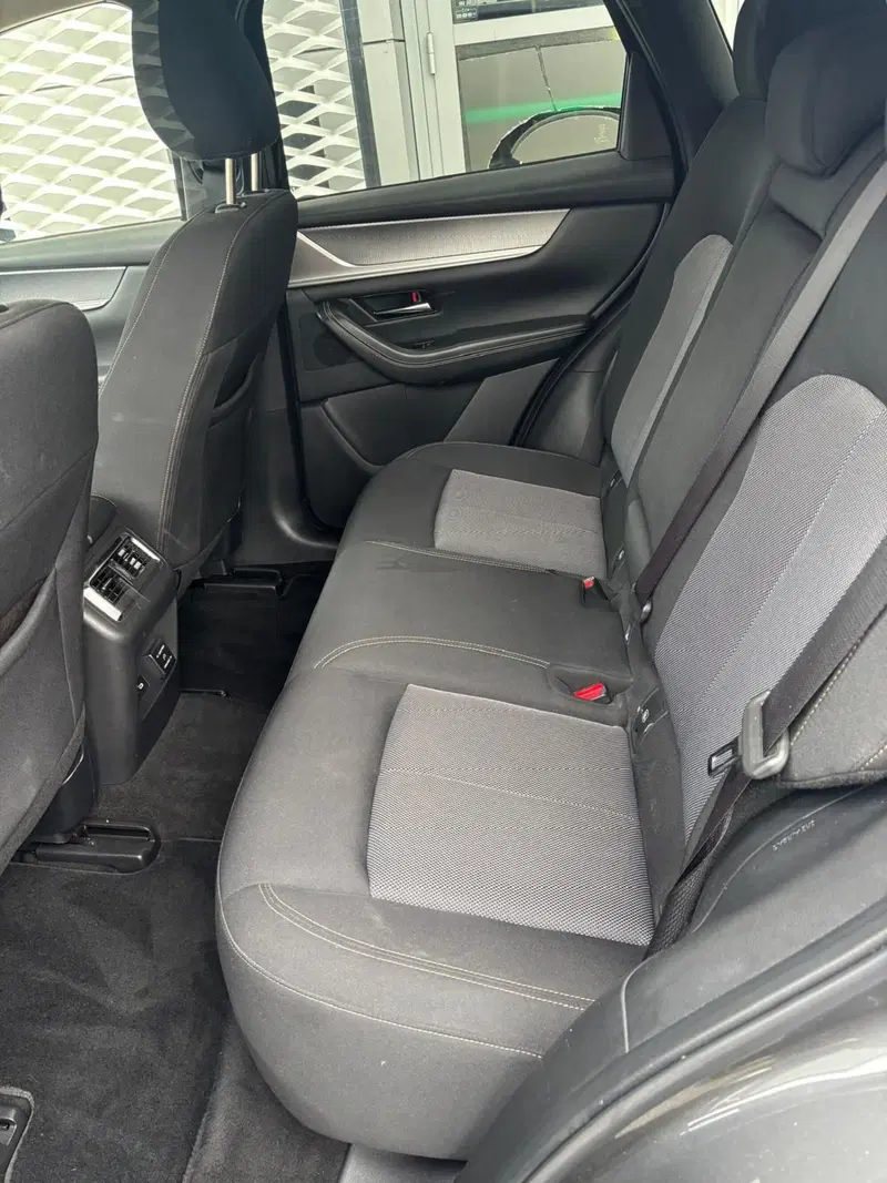 Mazda CX-60 usata a Frosinone (11)