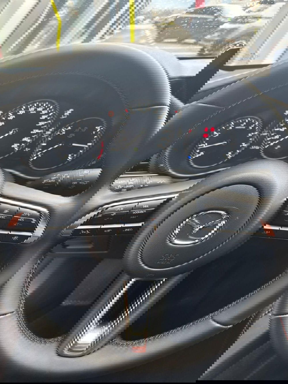 Mazda Mazda3 Hatchback nuova a Frosinone (10)